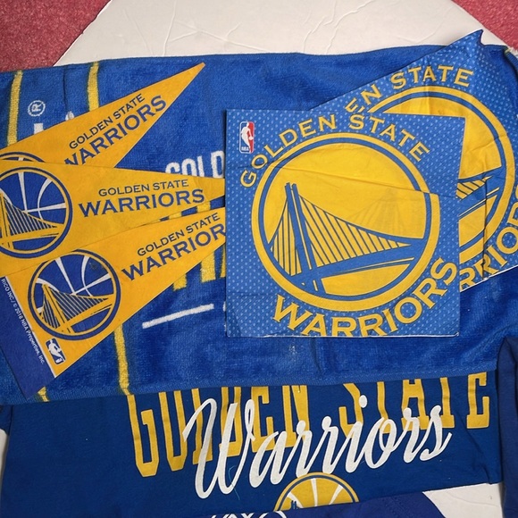 Golden State Warriors Basketball Bundle - Picture 3 of 15